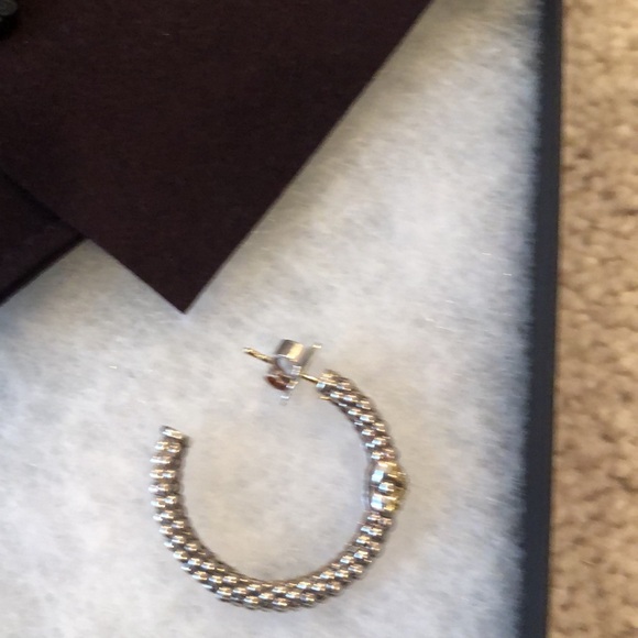 Designer Lagos caviar hoop earrings with diamonds - Picture 6 of 10